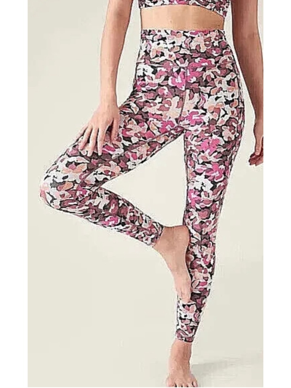 Women's Athleta Transcend Stash Leggings Medium Pink Floral